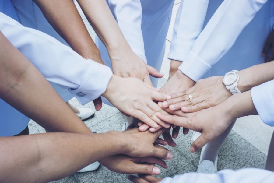 Managing Multigenerational Teams in Healthcare Settings